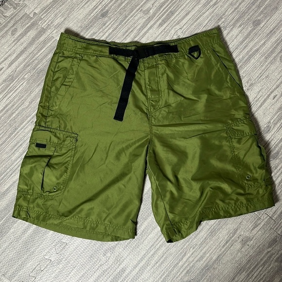 Cabela’s Green Cargo Performance Shorts Size XL Tall - Picture 1 of 5